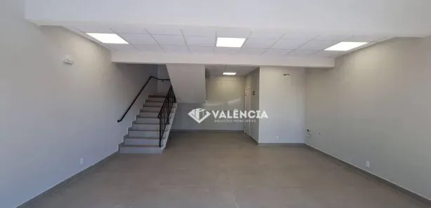 Conjunto Comercial / Sala para alugar, 65m² no Centro, Cascavel