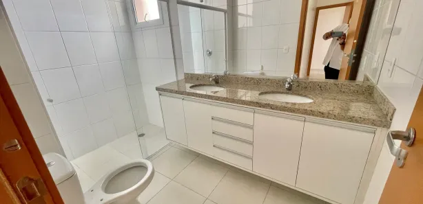 Apartamento com 3 Quartos para alugar, 155m² no Vila Edmundo, Taubaté