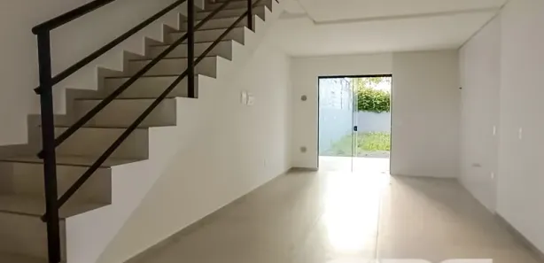 Sobrado com 3 Quartos à venda, 109m² no Iririú, Joinville
