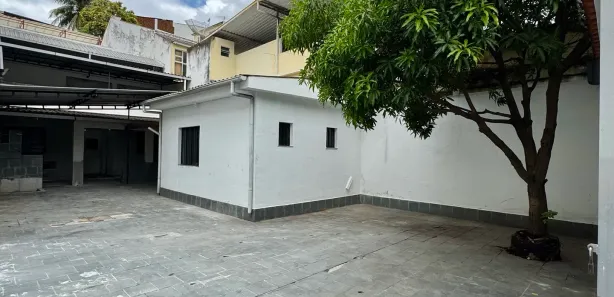 Galpão / Depósito / Armazém com 3 Quartos à venda, 250m² no Irajá, Rio de Janeiro
