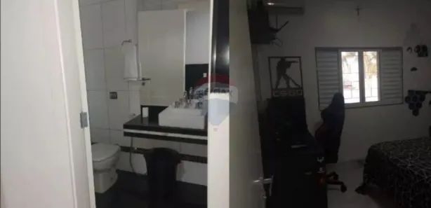 Sobrado com 3 Quartos à venda, 700m² no Parque Laranjeiras, Rio Verde