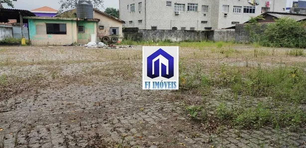 Terreno / Lote / Condomínio à venda, 3240m² no Vila Paulista, Cubatão