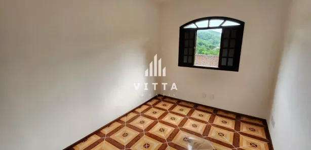 Casa com 2 Quartos à venda, 75m² no Castelanea, Petrópolis