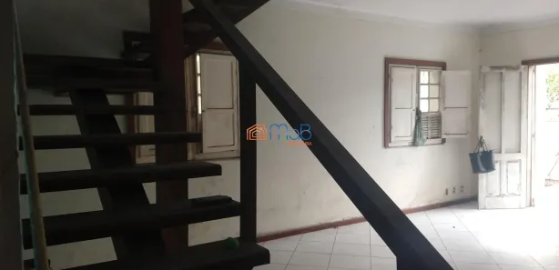Loja / Salão / Ponto Comercial com 5 Quartos para venda ou aluguel, 286m² no Centro, Macaé