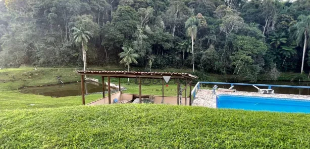 Fazenda / Sítio / Chácara com 3 Quartos à venda, 14000m² no Centro, São Lourenço da Serra