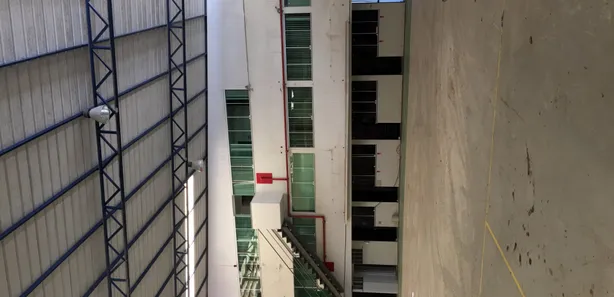 Galpão / Depósito / Armazém para alugar, 2060m² no Granja dos Cavaleiros, Macaé