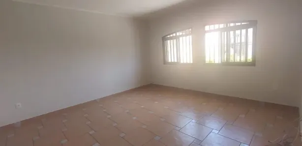 Casa com 3 Quartos para alugar, 140m² no Parque São Jorge, Campinas