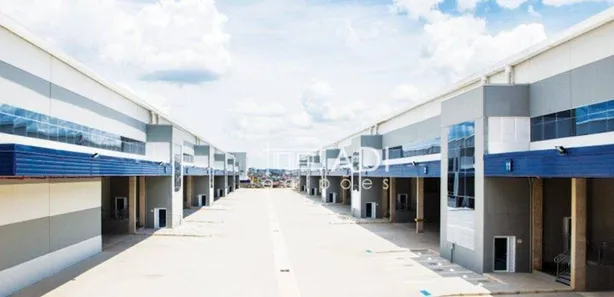 Galpão / Depósito / Armazém para alugar, 2369m² no Jardim Elzinha, Carapicuíba