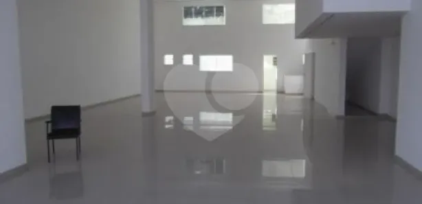 Prédio Inteiro para alugar, 1200m² no Vila Gustavo, São Paulo