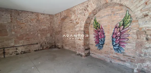 Prédio Inteiro com 2 Quartos para venda ou aluguel, 300m² no Nossa Senhora do Rosário, Santa Maria