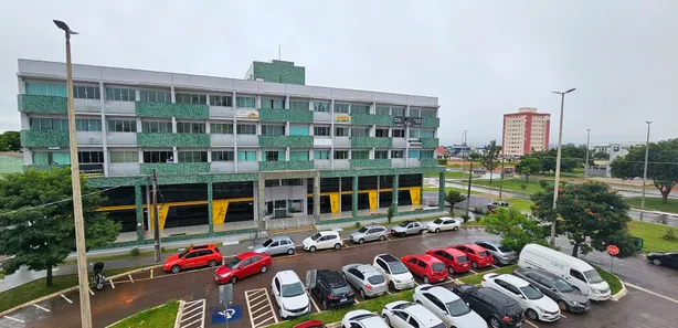 Prédio Inteiro com 8 Quartos à venda, 500m² no Samambaia Sul, Brasília