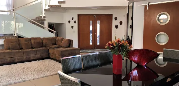 Casa com 5 Quartos para venda ou aluguel, 890m² no Chácara Santa Lúcia, Carapicuíba