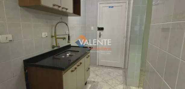 Kitnet à venda, 34m² no Guilhermina, Praia Grande