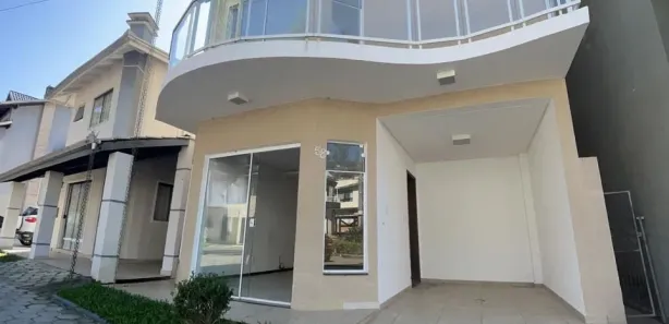 Sobrado com 2 Quartos para venda ou aluguel, 105m² no Várzea do Ranchinho, Camboriú