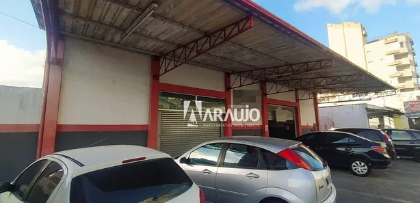 Galpão / Depósito / Armazém à venda, 800m² no São João, Itajaí