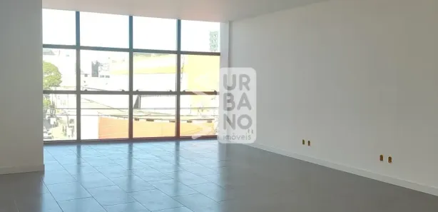 Conjunto Comercial / Sala para alugar, 51m² no Aterrado, Volta Redonda