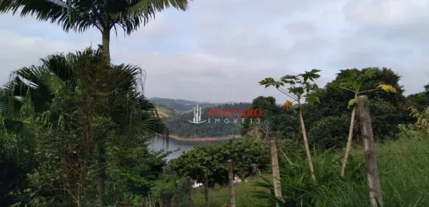 Fazenda / Sítio / Chácara com 3 Quartos à venda, 192m² no Canto das Águas, Igaratá