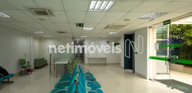 Prédio Inteiro para venda ou aluguel, 700m² no Caminho das Árvores, Salvador