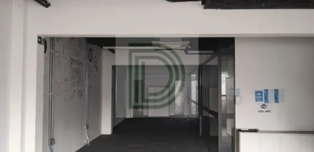 Prédio Inteiro com 3 Quartos para alugar, 926m² no Vila Santa Luzia, Taboão da Serra
