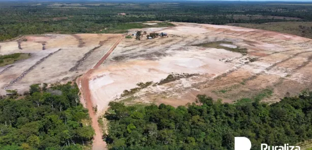 Fazenda / Sítio / Chácara à venda, 861m² no , Pedro Afonso