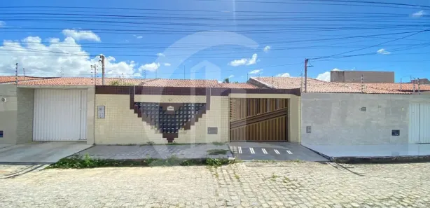 Casa com 3 Quartos à venda, 170m² no Aeroporto, Aracaju
