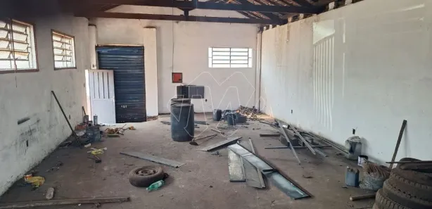 Galpão / Depósito / Armazém à venda, 451m² no Centro, Araraquara