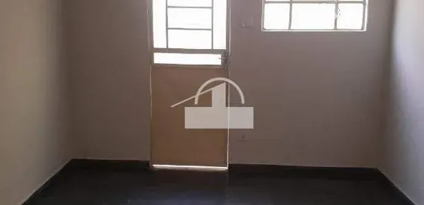 Casa Comercial com 5 Quartos para alugar, 150m² no Centro, Sete Lagoas