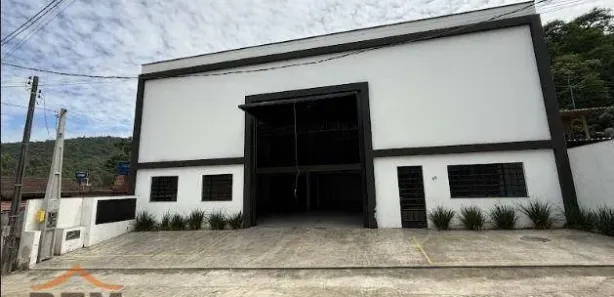 Galpão / Depósito / Armazém para alugar, 633m² no Rio Pequeno, Camboriú