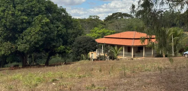 Fazenda / Sítio / Chácara com 2 Quartos à venda, 5900m² no , Nerópolis