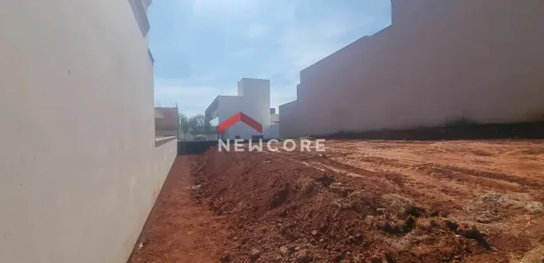 Terreno / Lote / Condomínio à venda, 250m² no Jardim Brasil, Porto Feliz