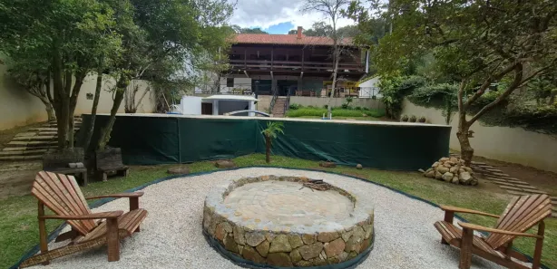 Casa de Condomínio com 3 Quartos para venda ou aluguel, 511m² no Caraguatá, Mairiporã