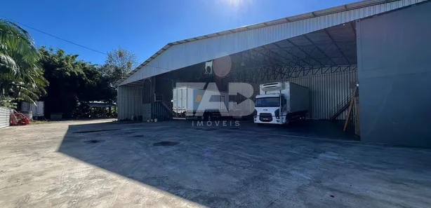 Loja / Salão / Ponto Comercial à venda, 600m² no Espinheiros, Itajaí