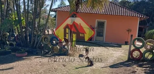 Fazenda / Sítio / Chácara com 3 Quartos para venda ou aluguel, 200m² no Vila Velha, Caçapava