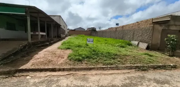 Terreno / Lote / Condomínio à venda, 360m² no , Hidrolândia