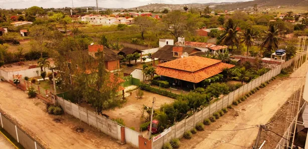 Fazenda / Sítio / Chácara com 3 Quartos para venda ou aluguel, 260m² no Santana, Gravatá