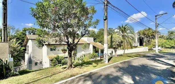 Casa de Condomínio com 5 Quartos à venda, 375m² no Residencial Euroville, Carapicuíba
