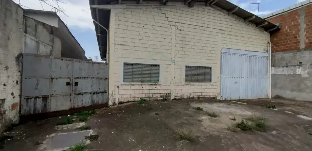 Galpão / Depósito / Armazém à venda, 353m² no Jardim Kennedy, Poços de Caldas
