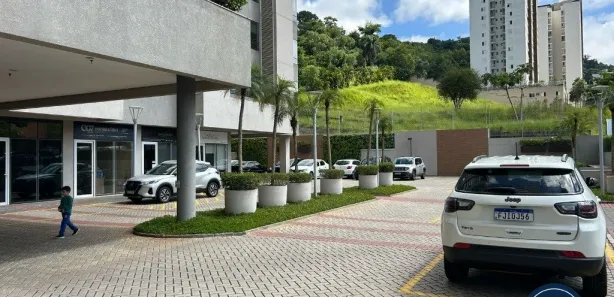 Loja / Salão / Ponto Comercial para venda ou aluguel, 361m² no Tamboré, Santana de Parnaíba
