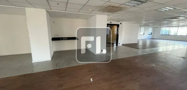 Conjunto Comercial / Sala para alugar, 356m² no Vila Olímpia, São Paulo