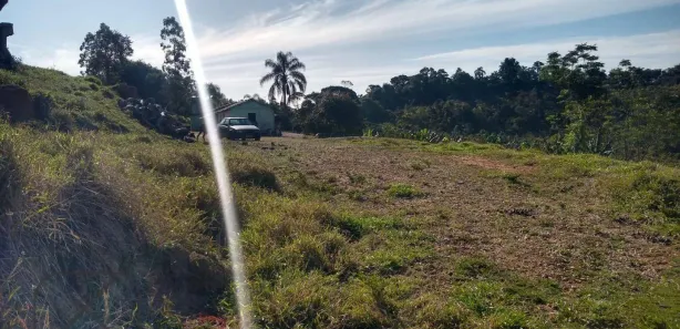 Fazenda / Sítio / Chácara com 4 Quartos à venda, 140m² no Freguesia da Escada, Guararema