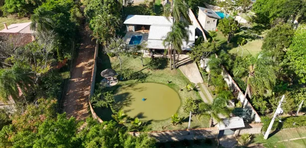 Fazenda / Sítio / Chácara com 2 Quartos à venda, 1900m² no , Mairinque