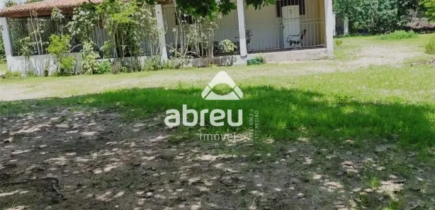 Fazenda / Sítio / Chácara com 2 Quartos à venda, 200m² no , Taipu