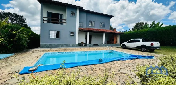 Fazenda / Sítio / Chácara com 3 Quartos à venda, 1200m² no Zona Rural, Mairinque