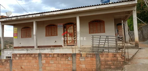 Casa com 4 Quartos à venda, 140m² no Centro, Confins