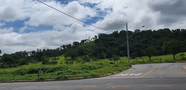 Terreno / Lote / Condomínio à venda, 360m² no Triângulo, Pedro Leopoldo