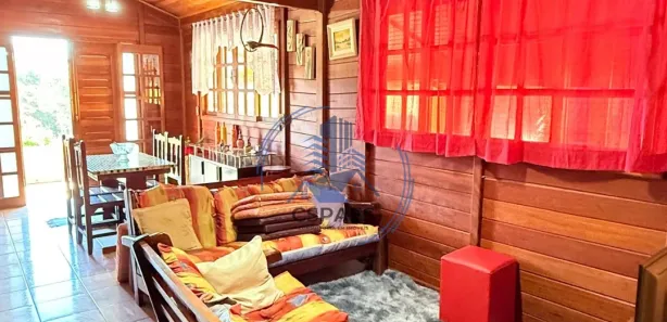 Fazenda / Sítio / Chácara com 3 Quartos à venda, 1600m² no Centro, Votorantim