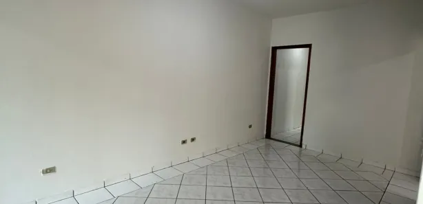 Casa com 3 Quartos para alugar, 93m² no Jardim Lucianópolis, Maringá
