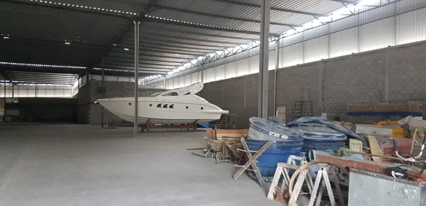 Galpão / Depósito / Armazém com 1 Quarto para venda ou aluguel, 5350m² no CIA I, Simões Filho