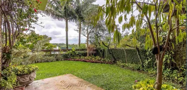 Casa com 4 Quartos para venda ou aluguel, 423m² no Jardim Panorama, São Paulo