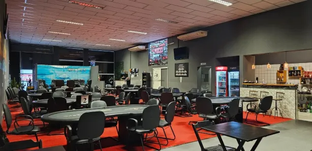 Prédio Inteiro à venda, 610m² no Itapeva, Votorantim